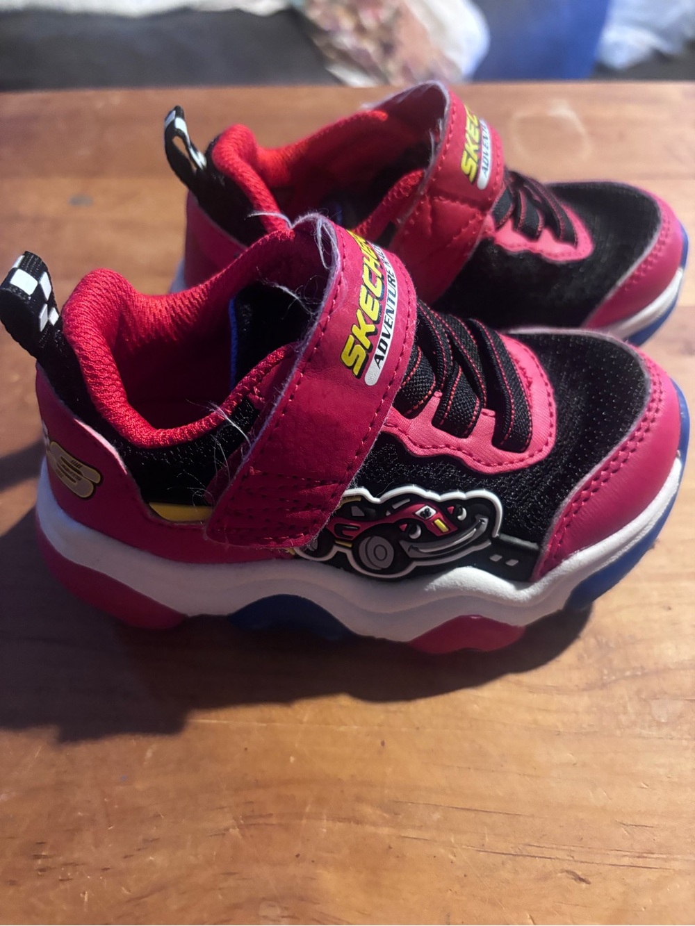 Skechers Res & Black Toddlers Light Up Sneakers - Racing Pop